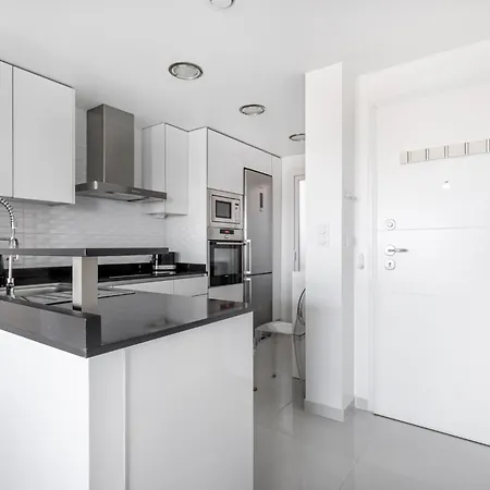 Апартаменты Panorama Seaview Deluxe Торевьиа