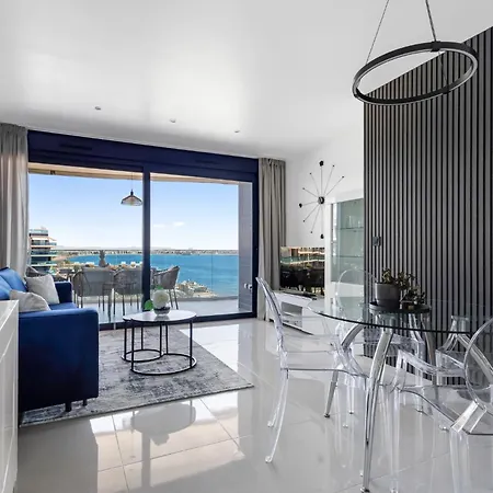 Апартаменты Panorama Seaview Deluxe Торевьиа