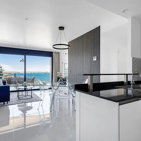 Panorama Seaview Deluxe Τορεβιέχα